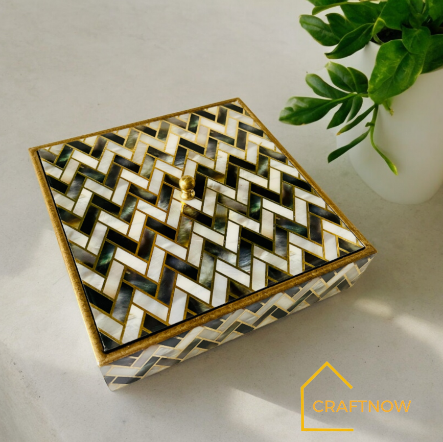 Wooden Dry Fruit /Candy Box